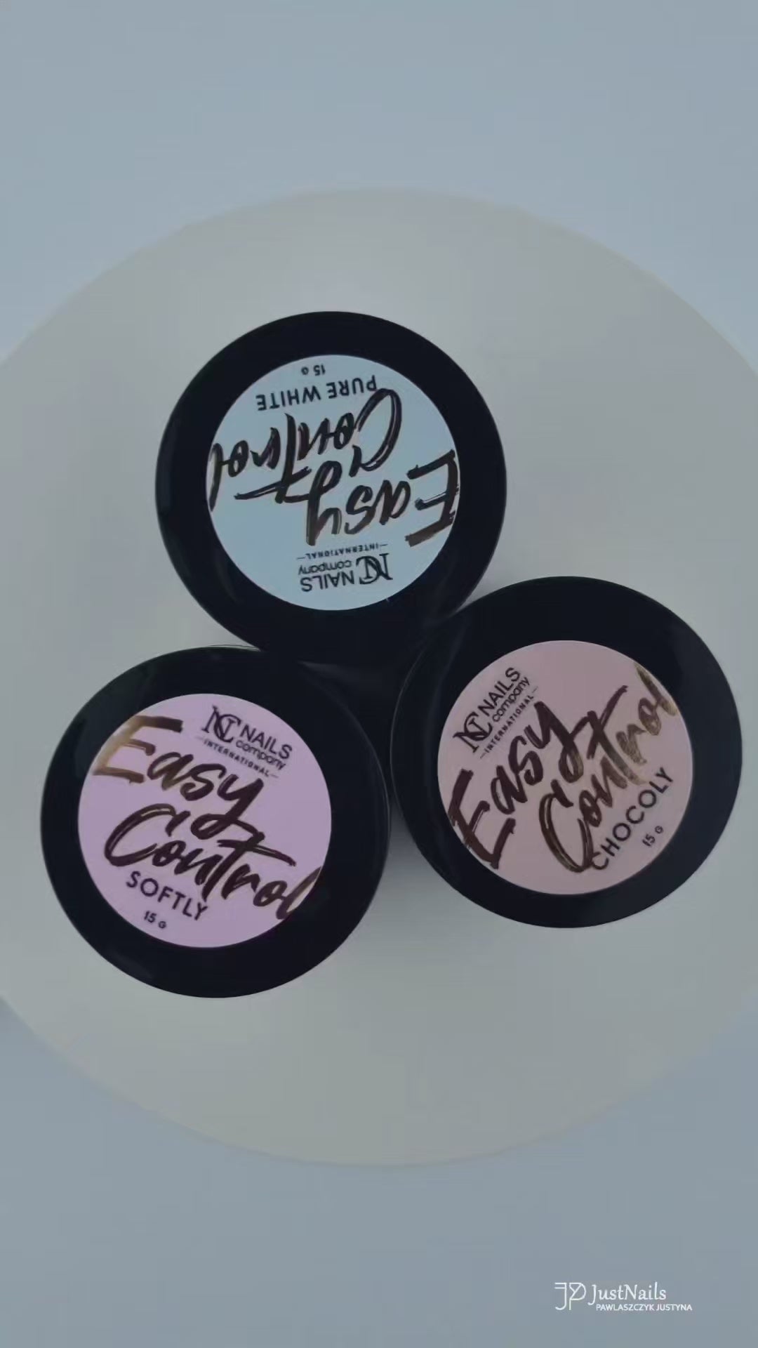 Załaduj wideo: UV Gel Easy Control Pure White 50g