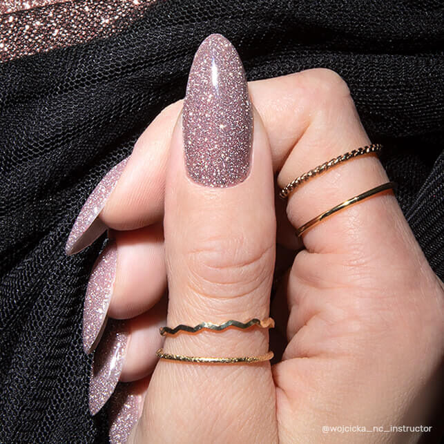 Gel Nail Polish - SHOW GLOW NO. 103 6ml  |Flash Effect #149